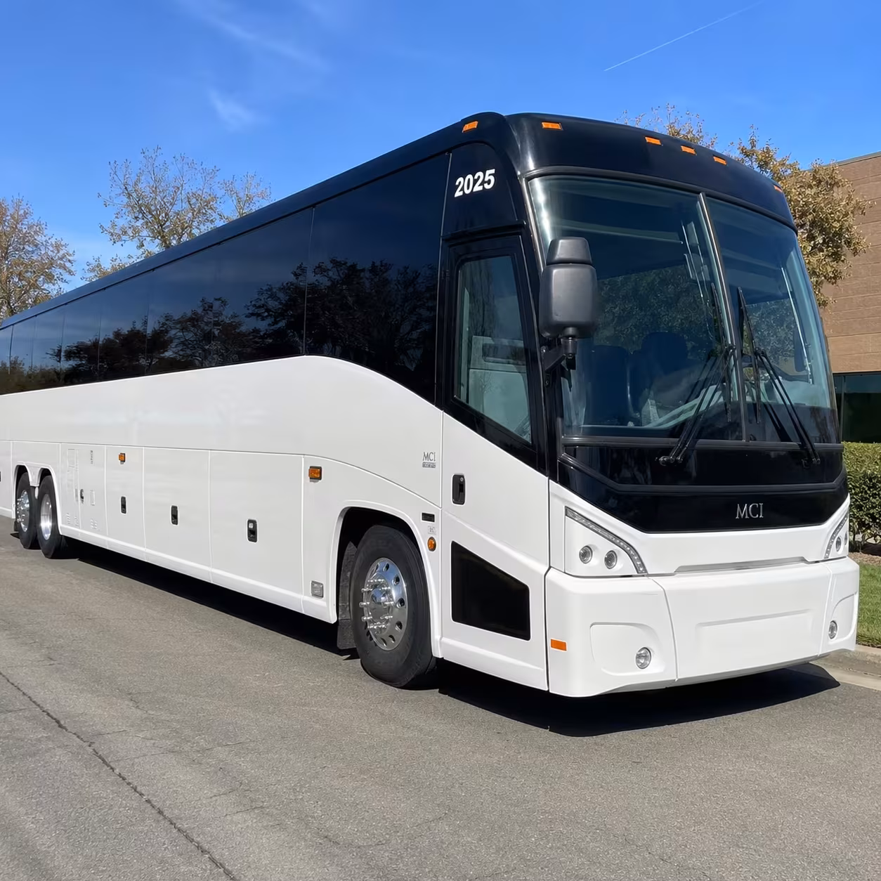 dos equis pavilion concert shuttles from irving are easy to book