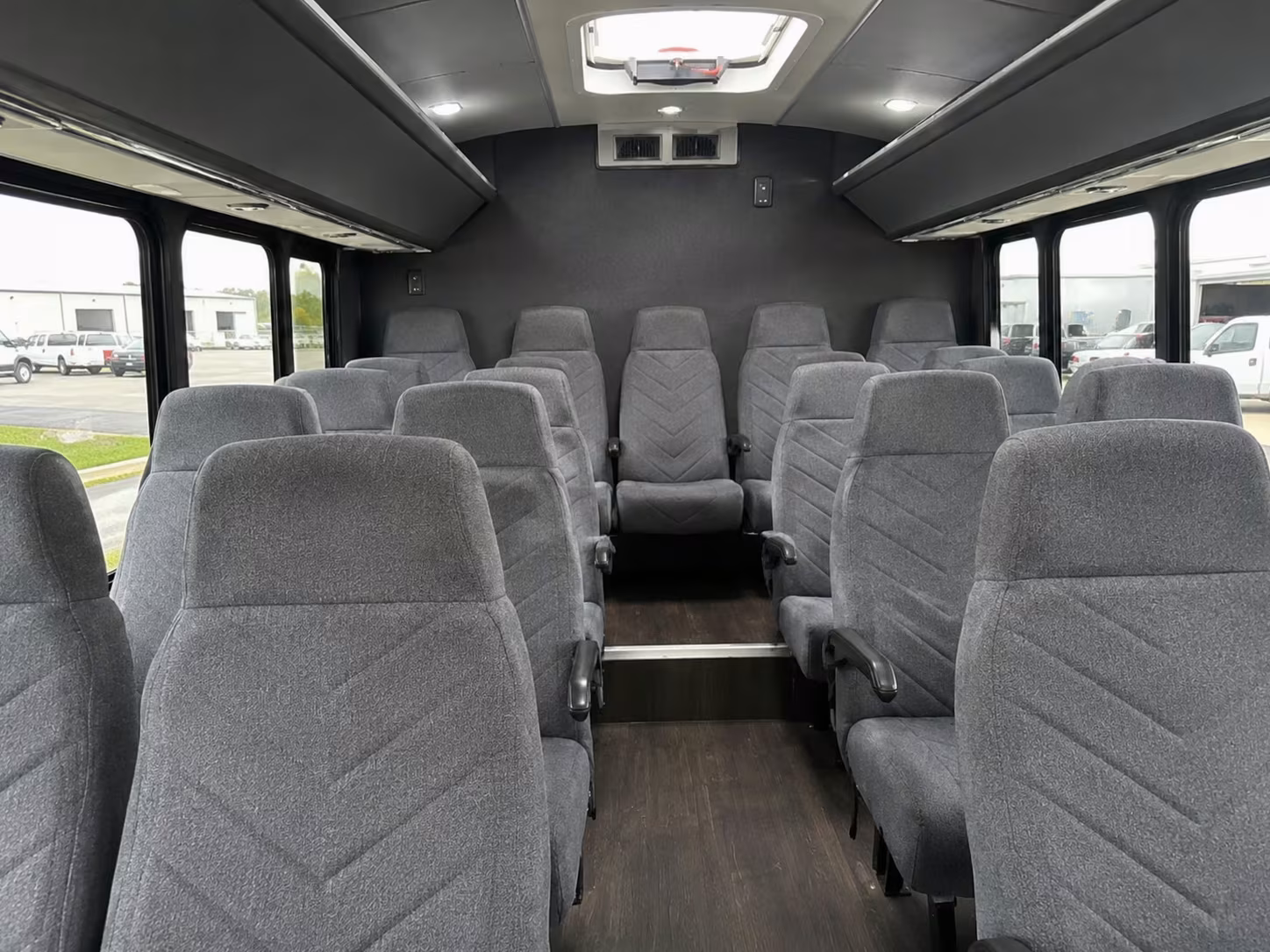 easily rent long distance minibuses and coaches in irving